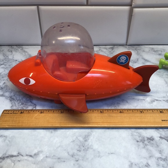 Octonauts Gup B w/Kwazii - Picture 5 of 8